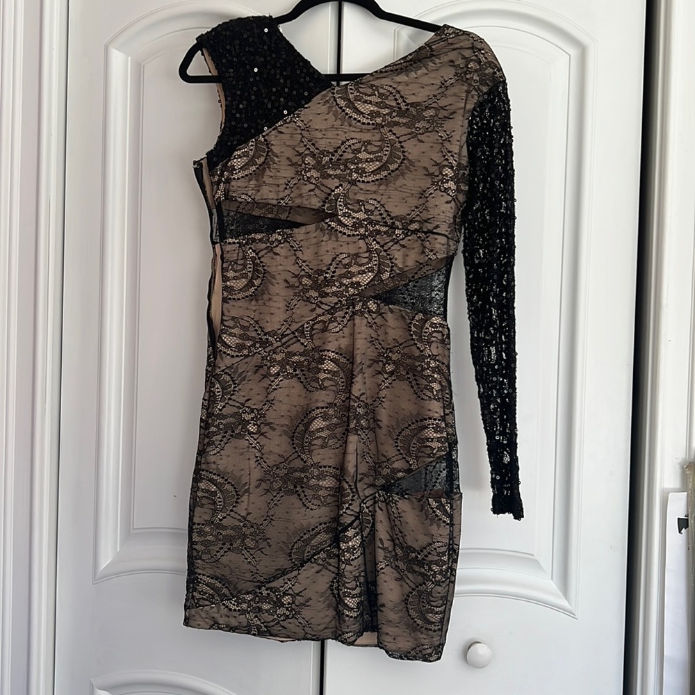 Bebe nude and black bodycon dress Size: M